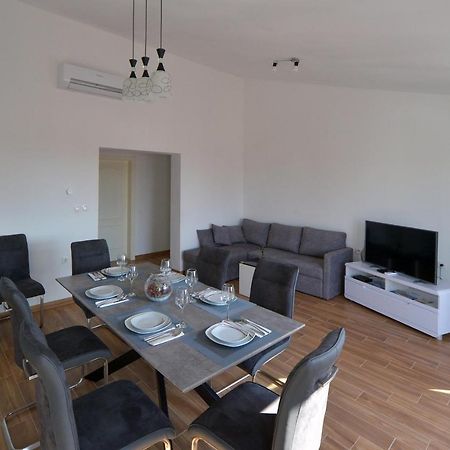 New Apartments 9 Minutes From Split Airport Каштела Екстер'єр фото